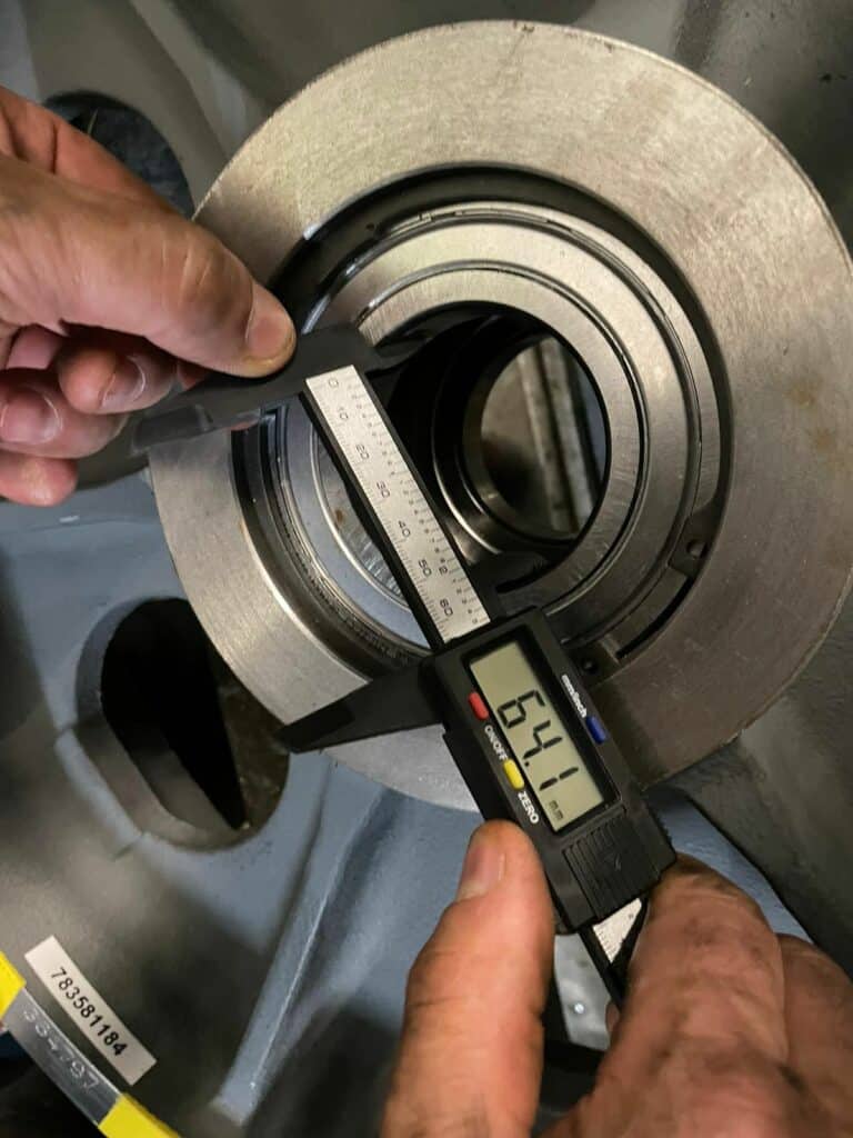 Karat Liftsysteme Aufzug Montage Demontage Service Nürnberg Fürth Bayern (3)